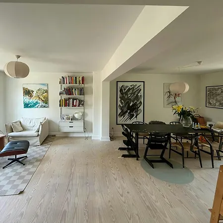 Townhouse Near And Metro In Osterbro * 코펜하겐