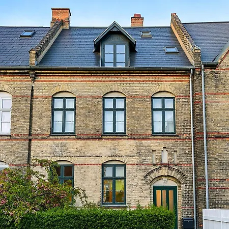 Townhouse Near And Metro In Osterbro 펜션 코펜하겐