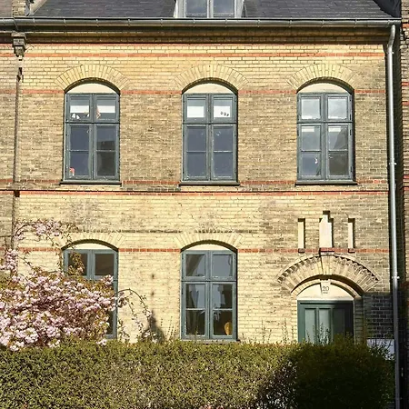 Townhouse Near And Metro In Osterbro *